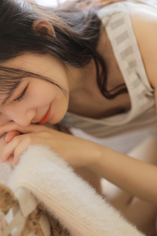 他有像这样撞过你呢章